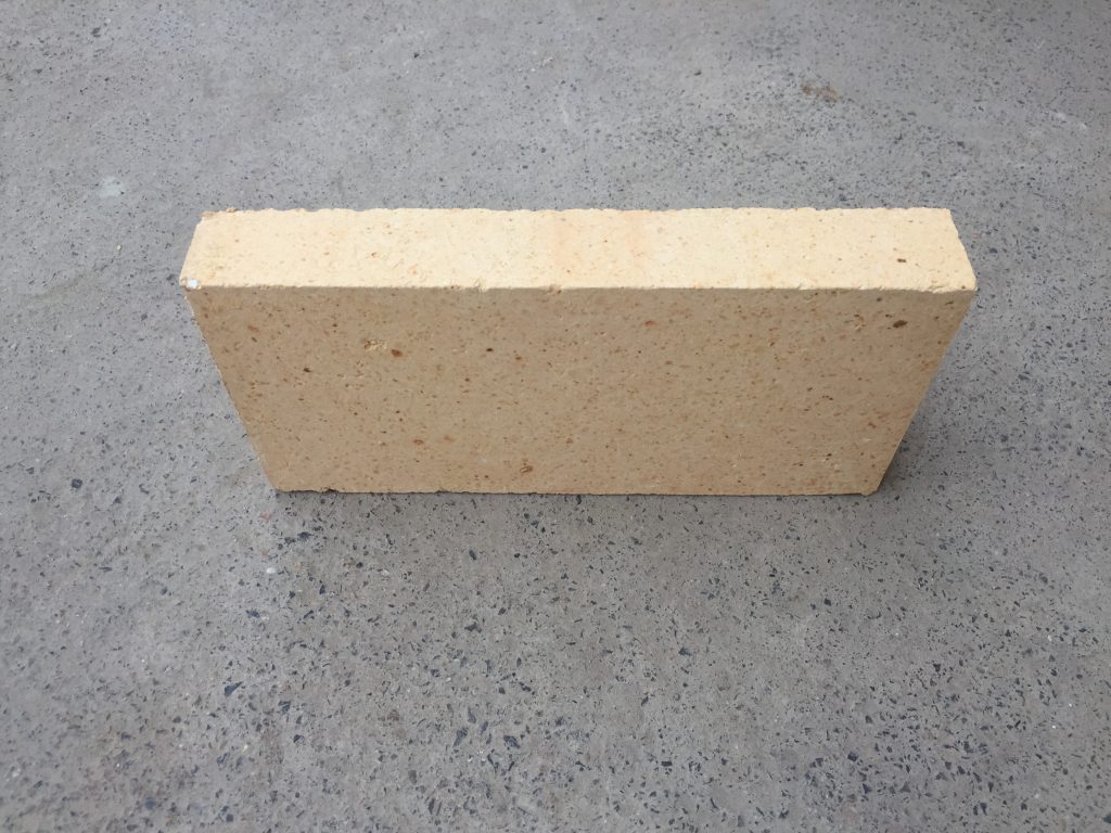 重質磚半枚片 粘土磚_莫來石磚_高鋁磚廠家_耐火磚價格尺寸-鄭州平順耐材 重質磚半枚片